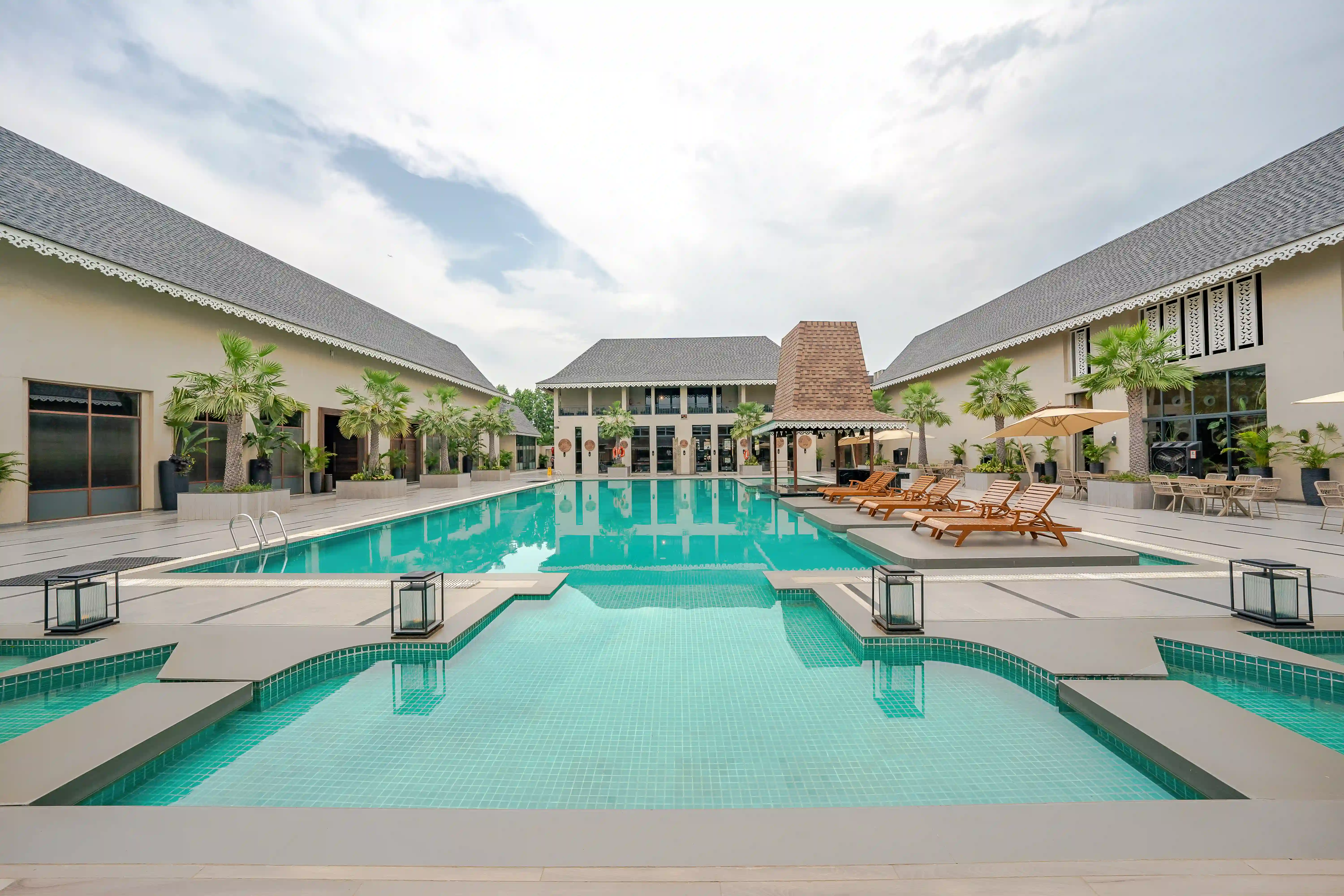 Preview of Zenith Boardroom